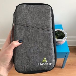 Hikenture RFID Blocking Travel Passport Case
